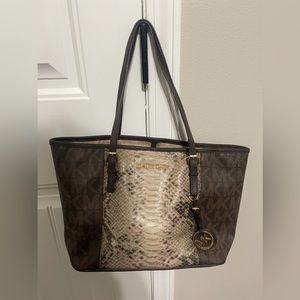 Medium Size Michael Kors Purse